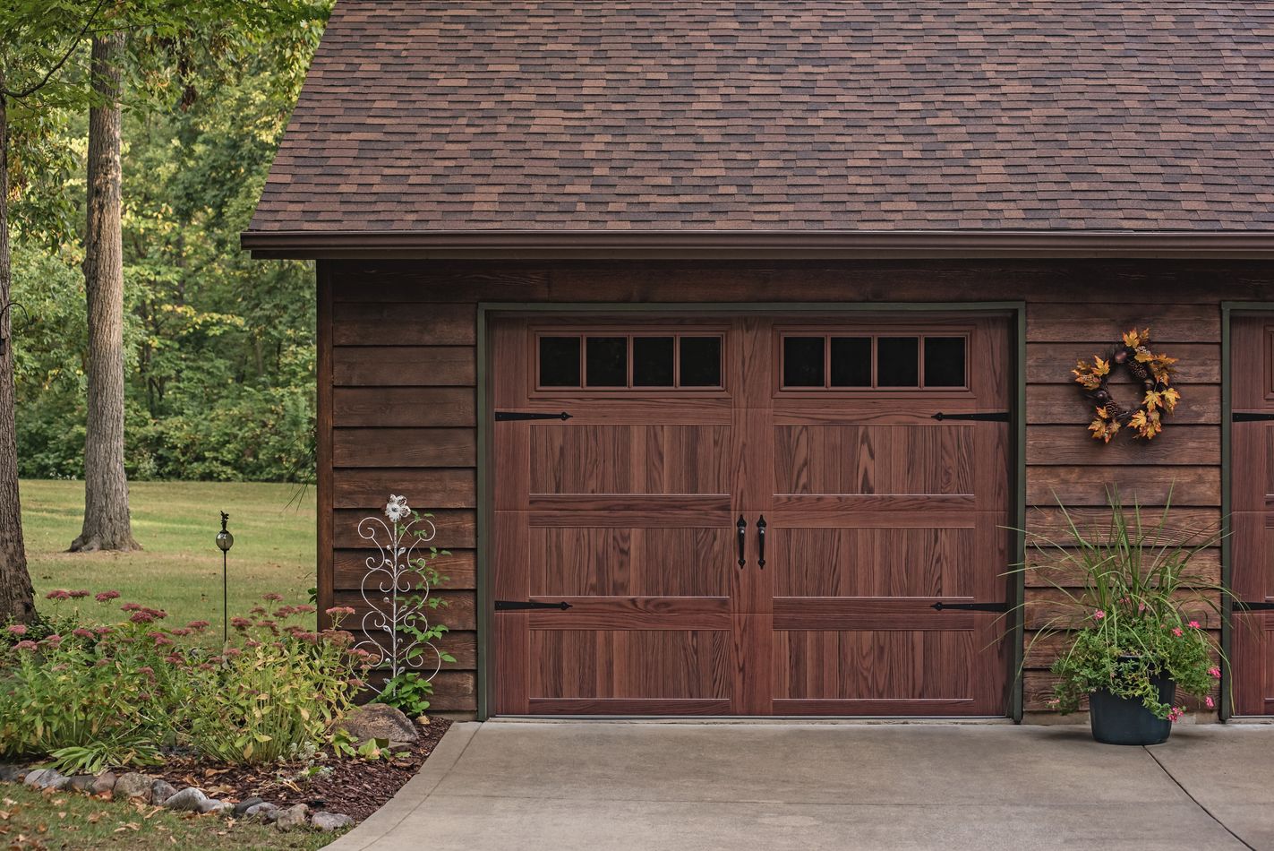 Stamped Carriage House 5916 By C.H.I. Overhead Garage Doors